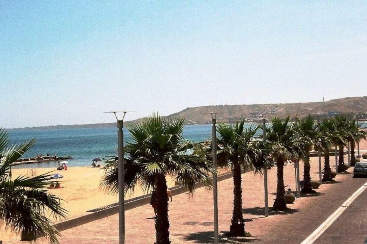 Appartamento La Dolce Vita Crotone Luaran gambar